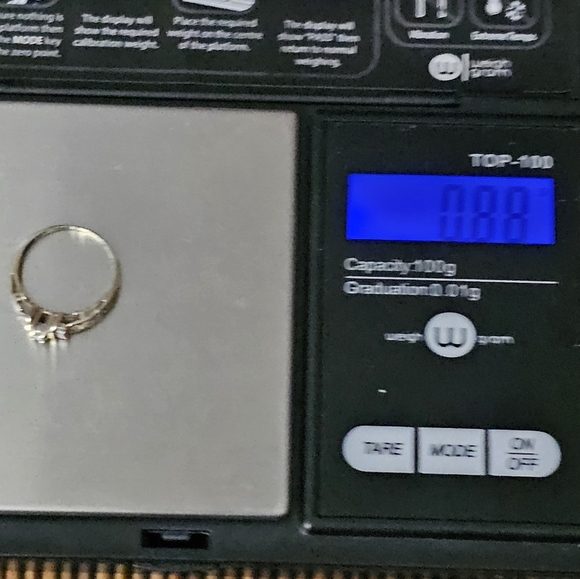 14k Solid Gold Vintage Diamond Ring - Picture 14 of 14